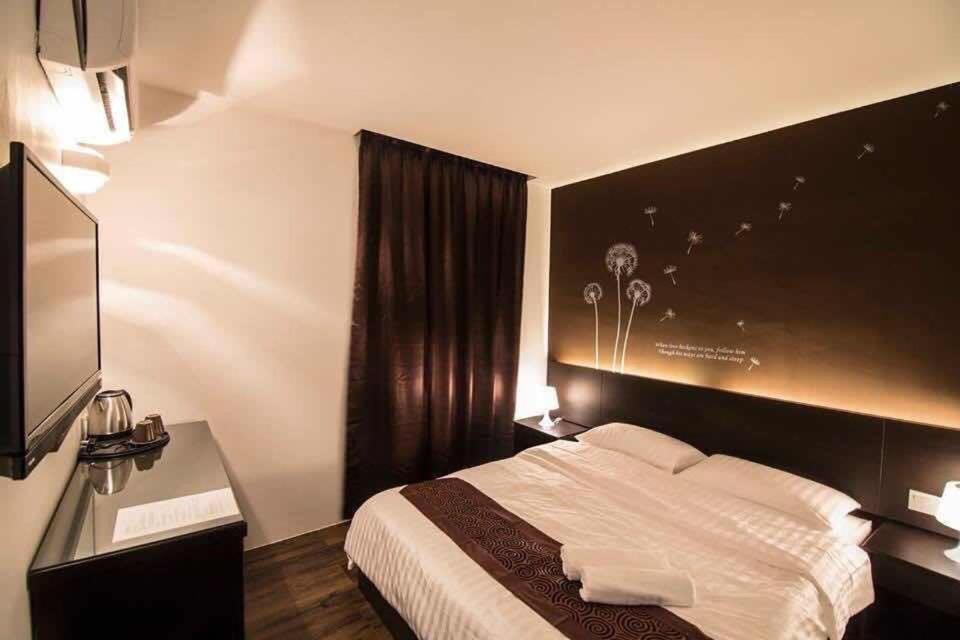 The Grace Hotel مُوار المظهر الخارجي الصورة